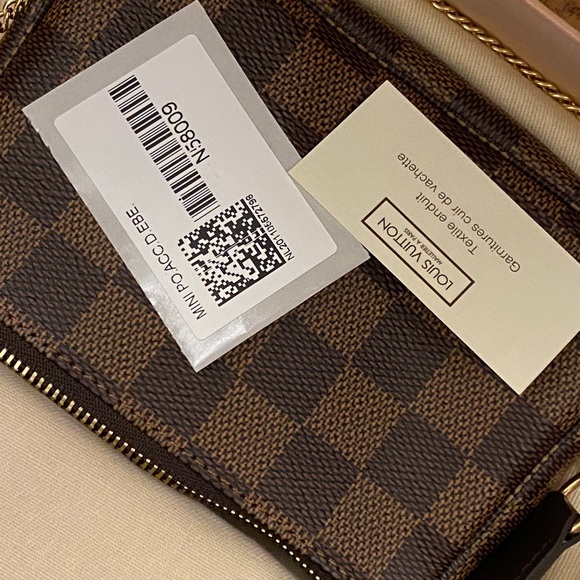 Louis Vuitton Mini Pochette Damier Pouchette - Picture 10 of 13